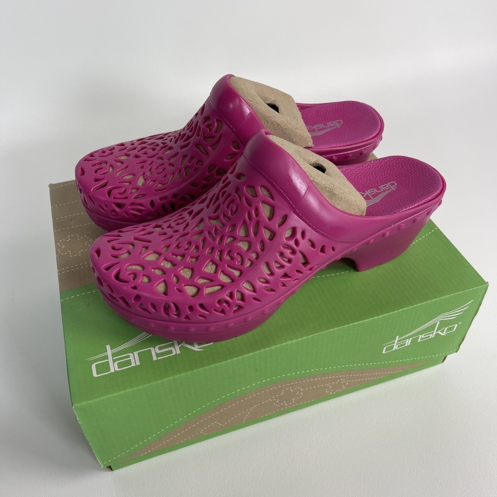 Dansko Pippa Molded Clog Shoe Open Back Thermoplastic Magenta EU 39 (US 8.5-9)